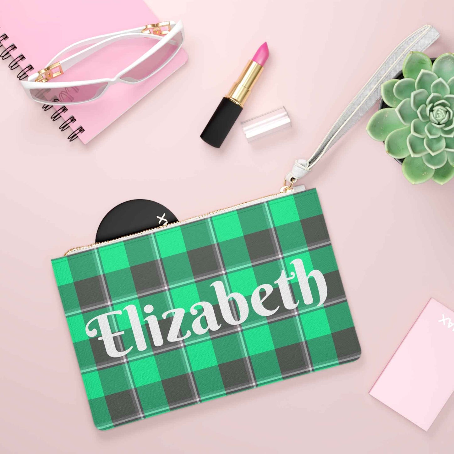 Personalized Plaid Clutch Bag, Monogrammed Accessory for Her, Stylish Evening Bag, Custom Gift for Birthdays, Fashion Handbag