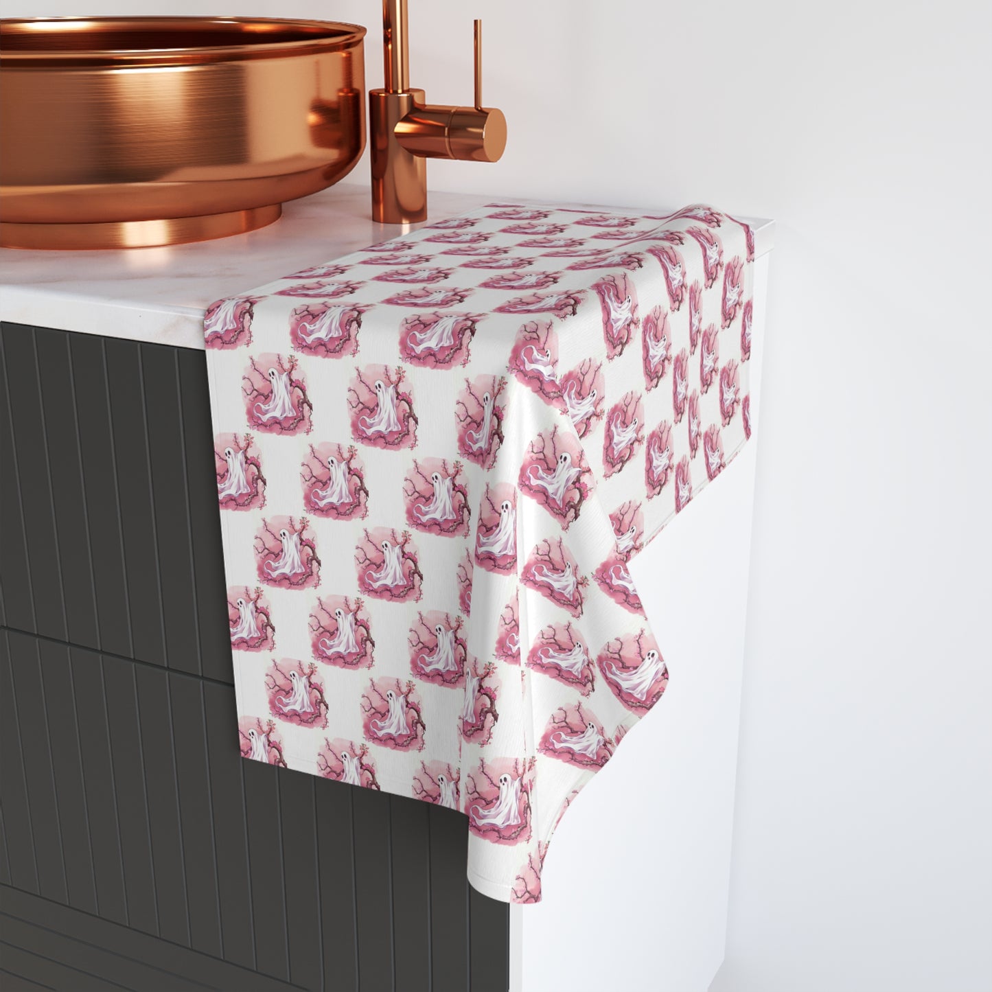 Whimsical Pink Ghost Hand Towel – Cute Bathroom Decor, Gift for Boo Lovers, Soft Cotton Towel, Kids Room Accessory, Home Spa Treat