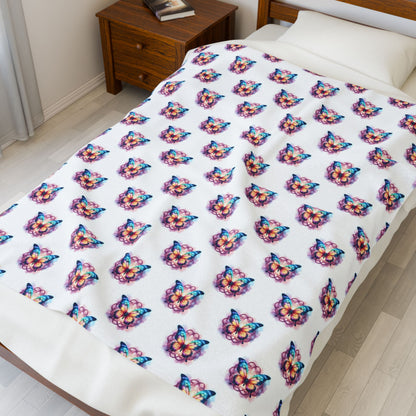 Cozy Butterfly Patterned Velveteen Plush Blanket, Soft Throw for Home Decor, Perfect Gift for Butterfly Lovers, Warm Snuggle Blanket - Celtic Scents