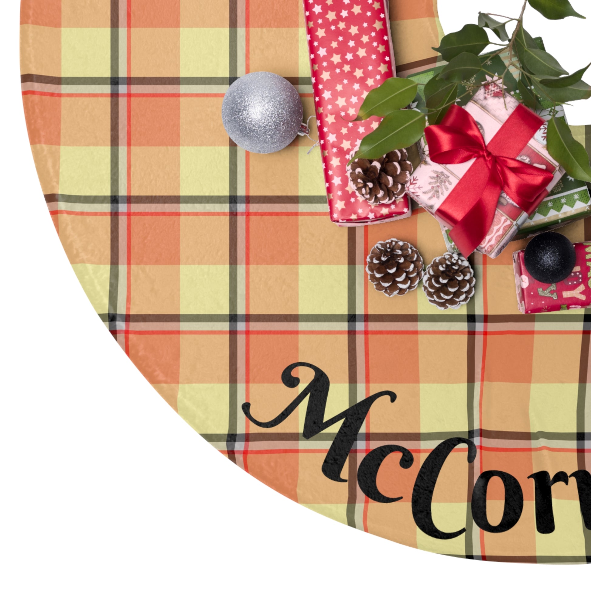 Cozy Plaid Christmas Tree Skirt, Personalized Tree Blanket, Festive Holiday Decor, Rustic Christmas Ornament, Plaid Tree Mat - Celtic Scents