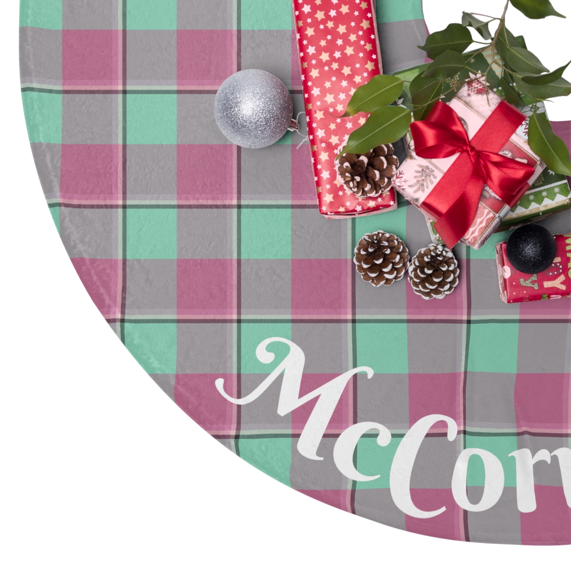 Festive Christmas Tree Skirt, Personalized Holiday Decoration, Plaid Tree Decor, Cozy Seasonal Accent - Celtic Scents