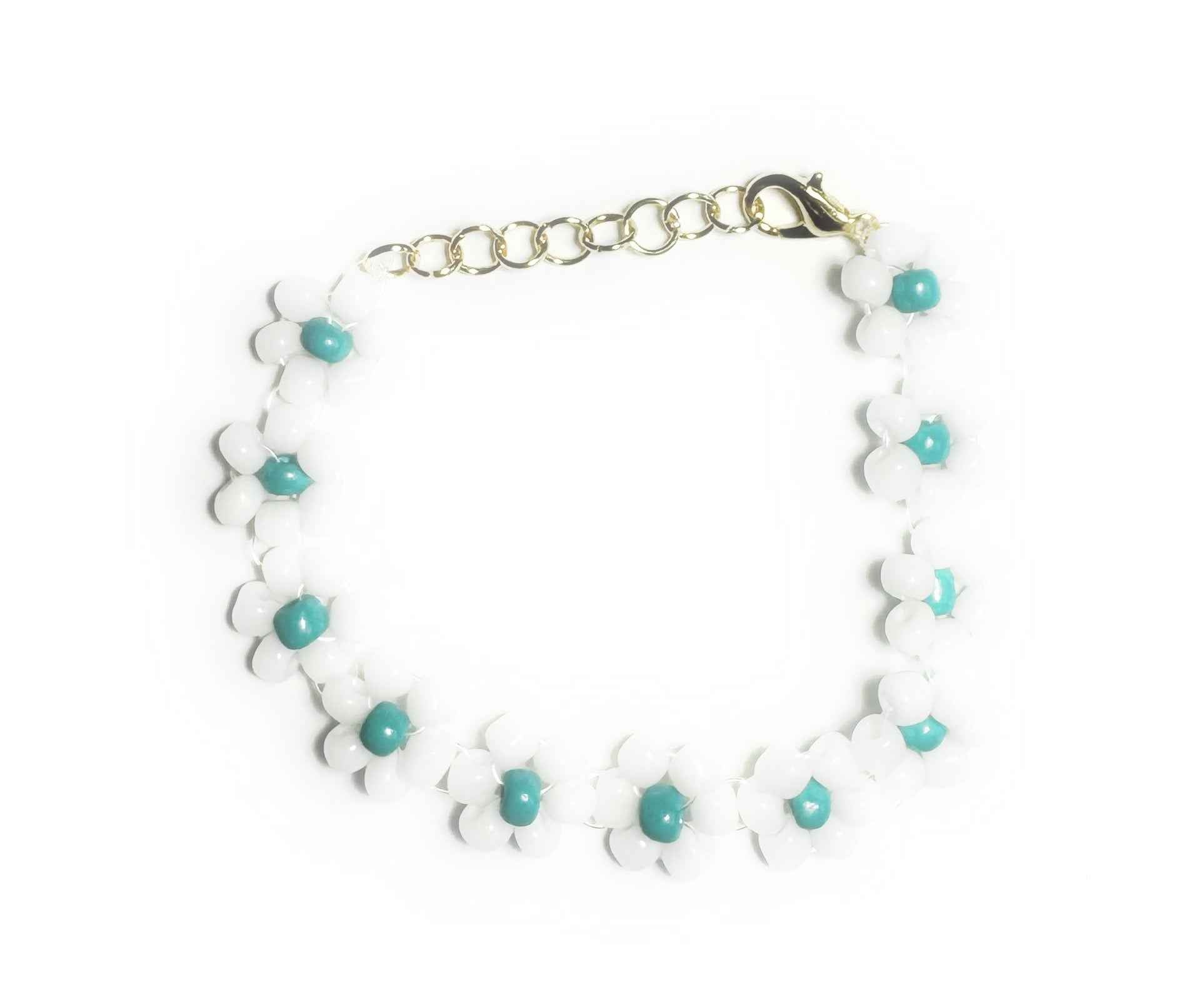 White and Blue Daisy Seed Bead Bracelet with Lobster Clasp