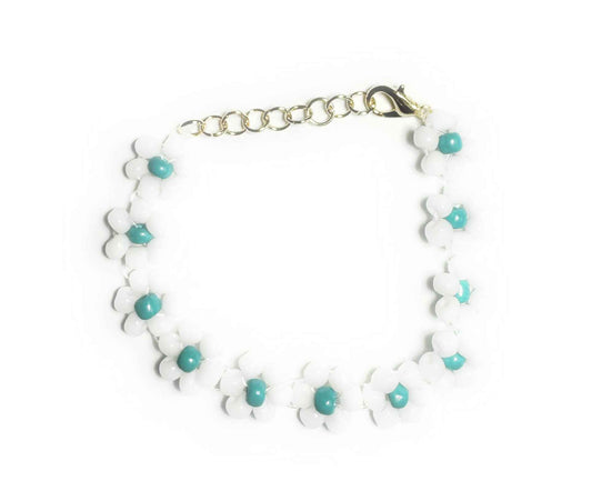 White and Blue Daisy Seed Bead Bracelet with Lobster Clasp