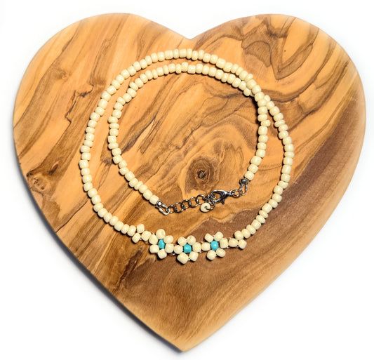 Cream and Turquoise Beaded Necklace with Daisy