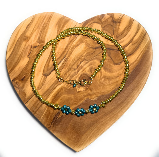 Gold and Teal Beaded Necklace with Daisy